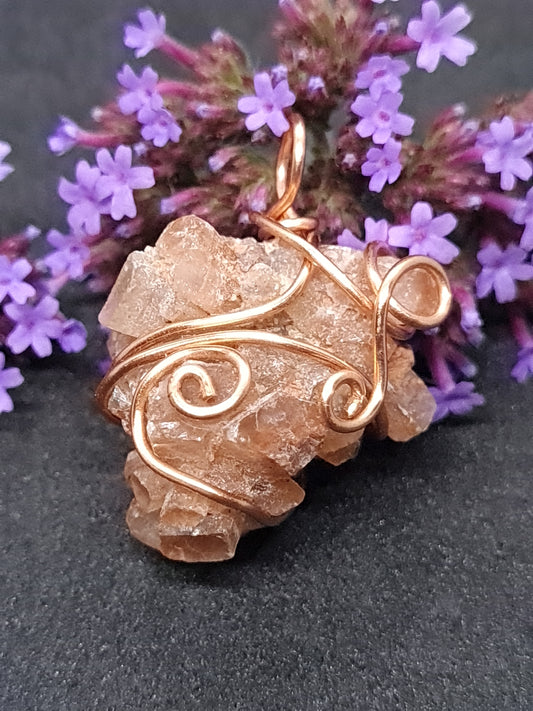 Copper pendant with rough Argonite stone